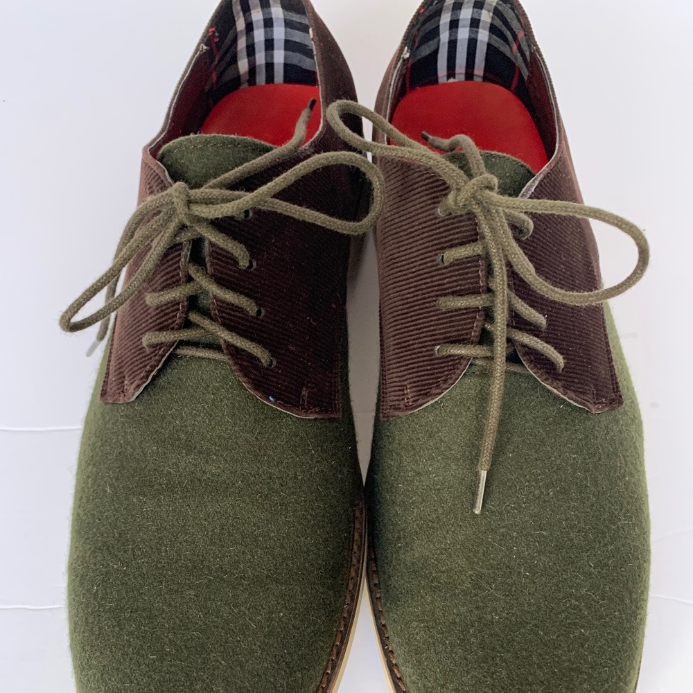 Hillsboro Green and Brown Corduroy Shoes Size 12